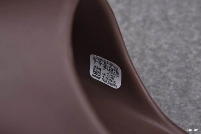 G55495 Adidas Soot Yeezy Slide 1001